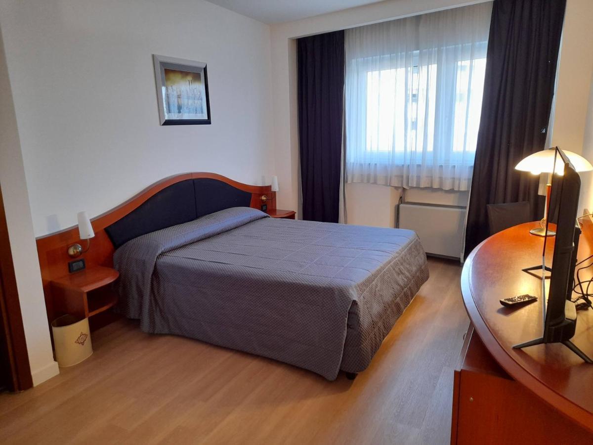 Hotel Donizetti Lallio المظهر الخارجي الصورة