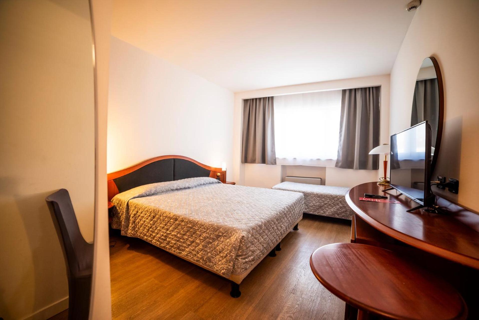Hotel Donizetti Lallio المظهر الخارجي الصورة