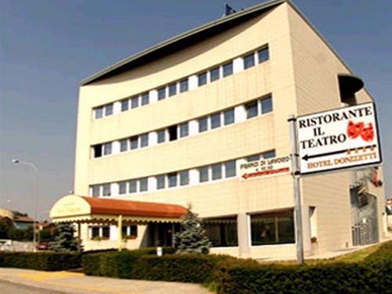 Hotel Donizetti Lallio المظهر الخارجي الصورة